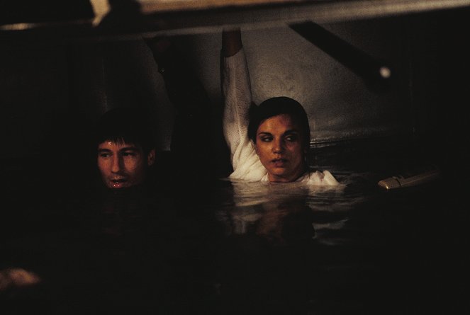 The X-Files - Excelsis Dei - Photos - David Duchovny, Teryl Rothery