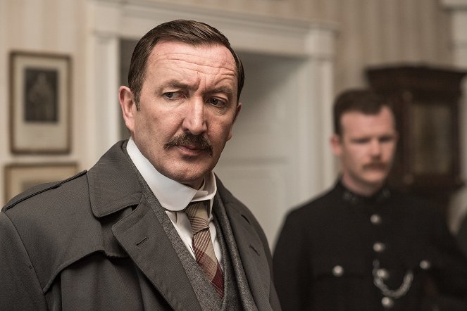 Agatha and the Truth of Murder - Van film - Ralph Ineson