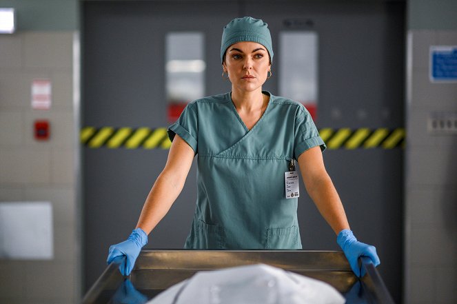 Coroner - Season 2 - Fire, Part 2 - Photos