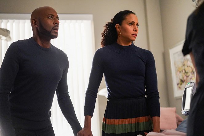 A Million Little Things - Til Death Do Us Part - Photos - Romany Malco, Christina Moses
