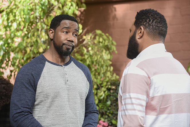 Black-ish - Dad Bod-y of Work - De la película