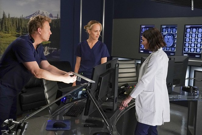 Grey's Anatomy - Die jungen Ärzte - Pro-Bono-OP-Tag - Dreharbeiten - Kevin McKidd, Kim Raver
