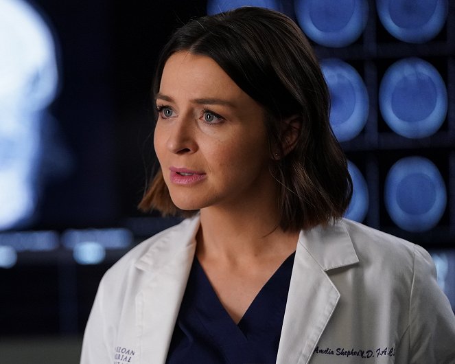 Grey's Anatomy - Season 16 - Give a Little Bit - Photos - Caterina Scorsone