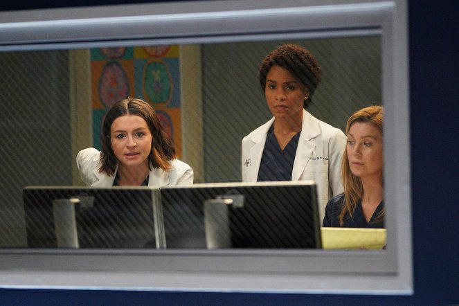 Grey's Anatomy - Sing It Again - Photos - Caterina Scorsone, Kelly McCreary, Ellen Pompeo