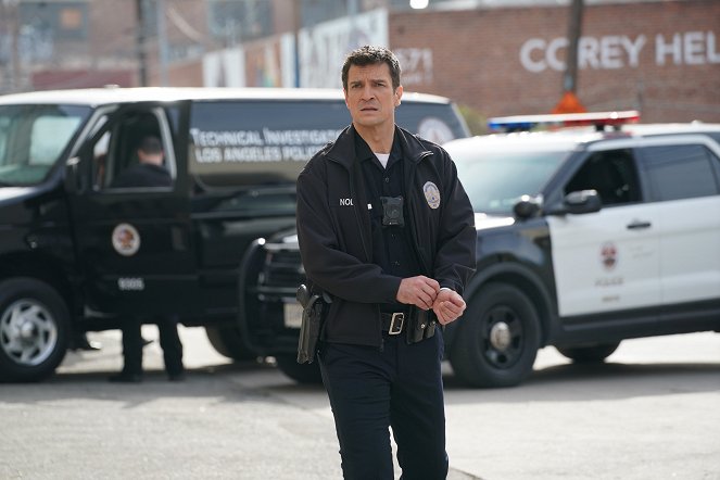 The Rookie - Casualties - Photos - Nathan Fillion