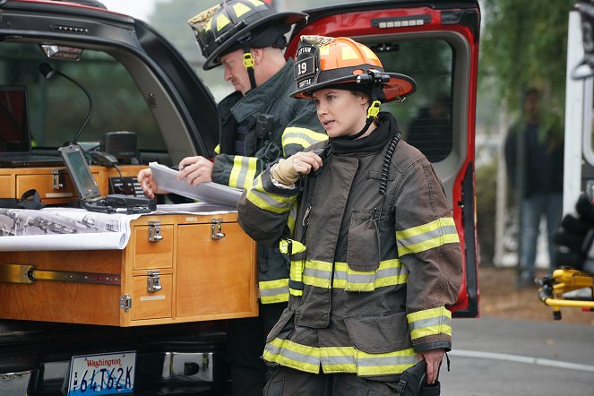 Station 19 - Poor Wandering One - Tournage - Danielle Savre