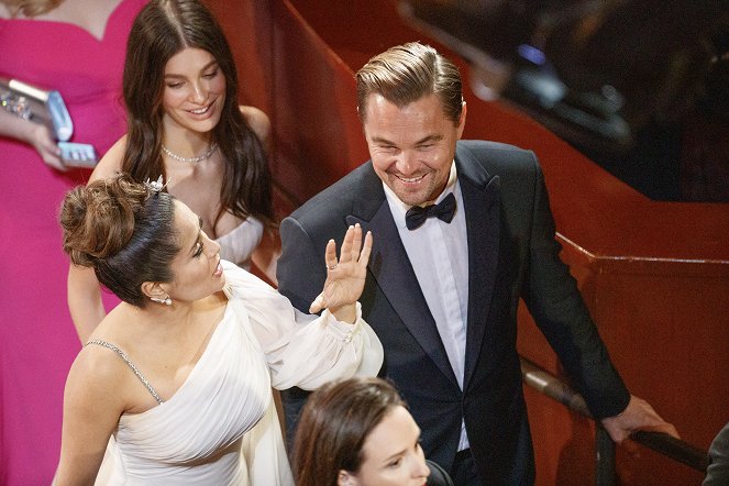 Oscar-gála 2020 - Filmfotók - Salma Hayek, Leonardo DiCaprio
