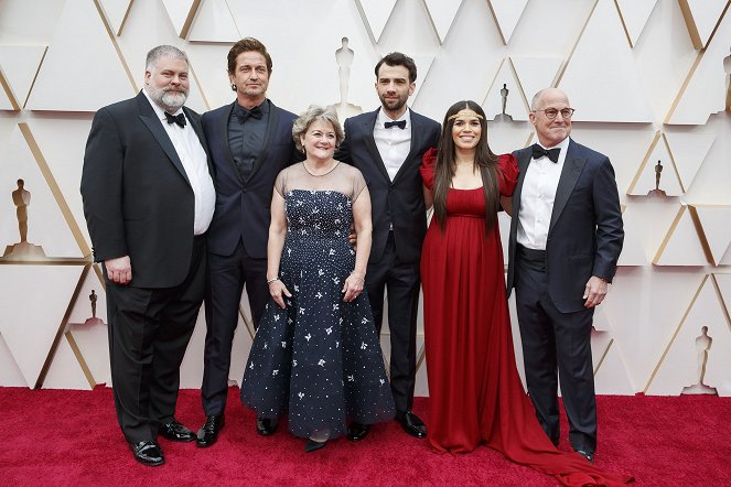 The 92nd Annual Academy Awards - Events - Red Carpet - Dean DeBlois, Gerard Butler, Bonnie Arnold, Jay Baruchel, America Ferrera, Bradford Lewis