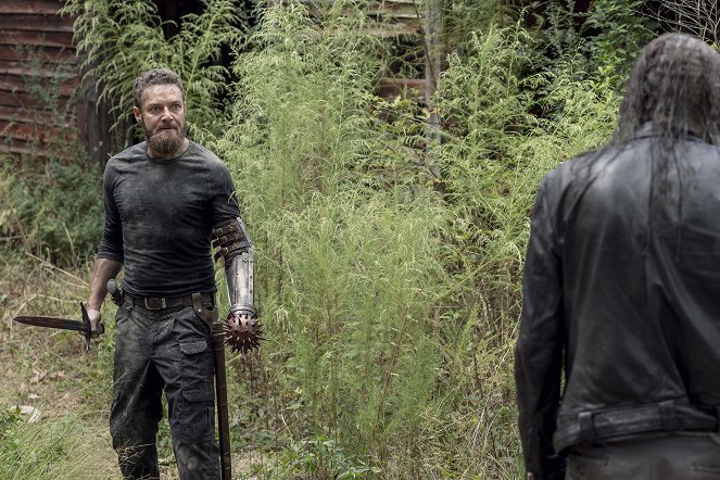 The Walking Dead - Season 10 - Walk with Us - Photos - Ross Marquand