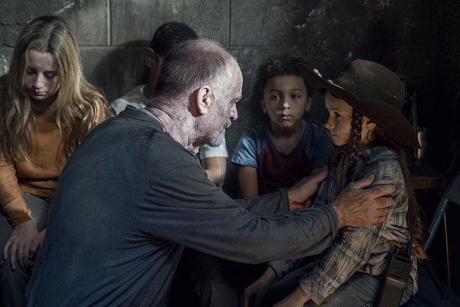 The Walking Dead - Season 10 - Walk with Us - Photos - John Finn, Antony Azor, Cailey Fleming