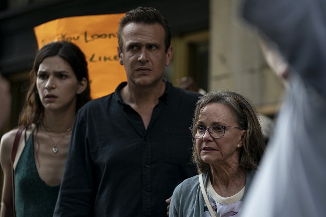 Dispatches from Elsewhere - Simone - Filmfotók - Eve Lindley, Jason Segel, Sally Field