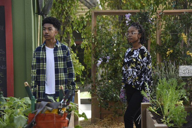 Black-ish - Dad Bod-y of Work - Filmfotos - Miles Brown, Marsai Martin