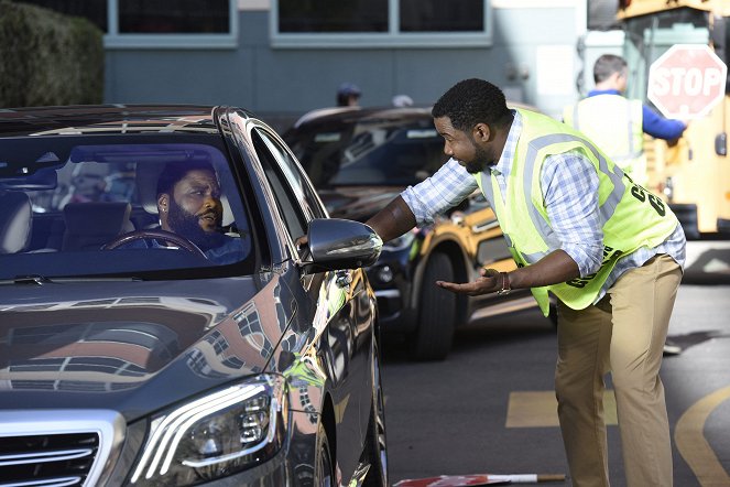 Black-ish - Dad Bod-y of Work - Van film - Anthony Anderson