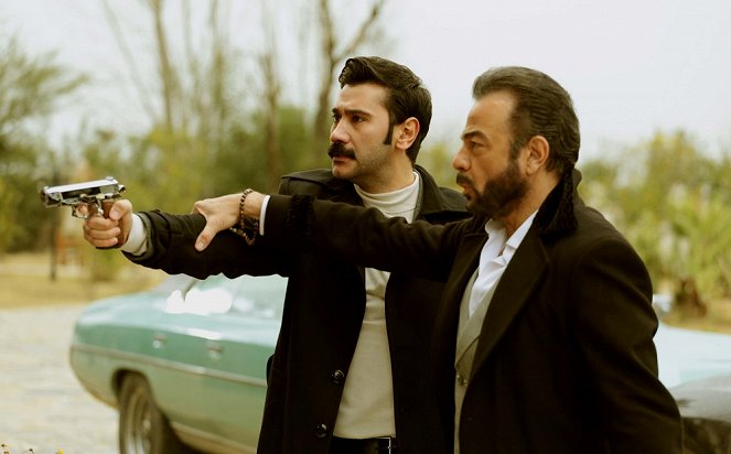 Bitter Lands - Season 2 - Episode 23 - Photos - Uğur Güneş, Kerem Alışık