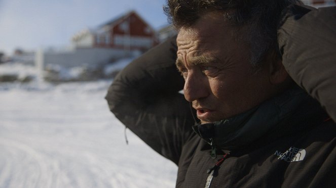 Médecines d'ailleurs - Season 3 - Groenland – Médecin sur la banquise - Van film - Bernard Fontanille