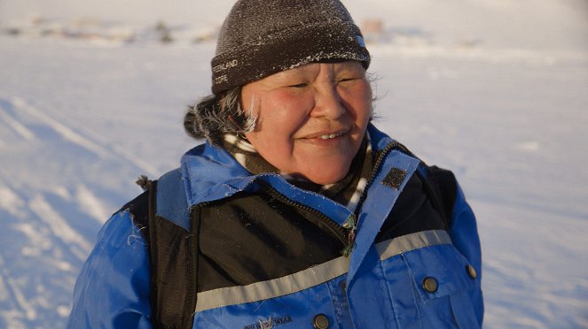 Médecines d'ailleurs - Season 3 - Groenland – Médecin sur la banquise - Kuvat elokuvasta