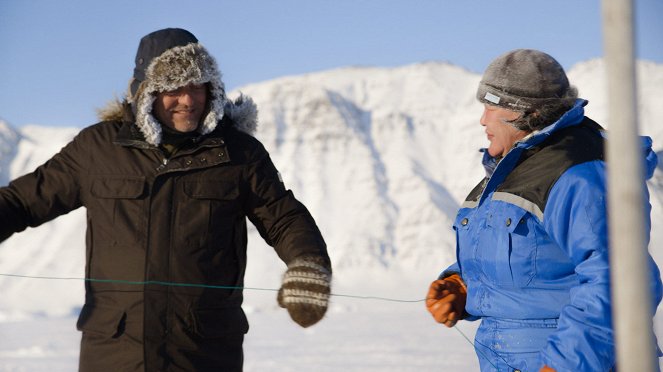 Médecines d'ailleurs - Season 3 - Groenland – Médecin sur la banquise - Kuvat elokuvasta - Bernard Fontanille