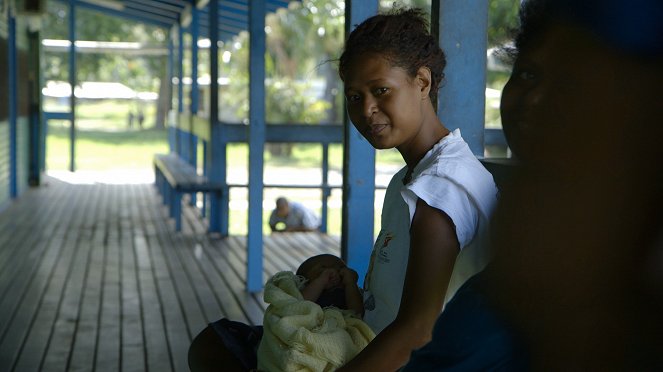 Médecines d'ailleurs - Papouasie-Nouvelle-Guinée - Le serment du serpent - Van film