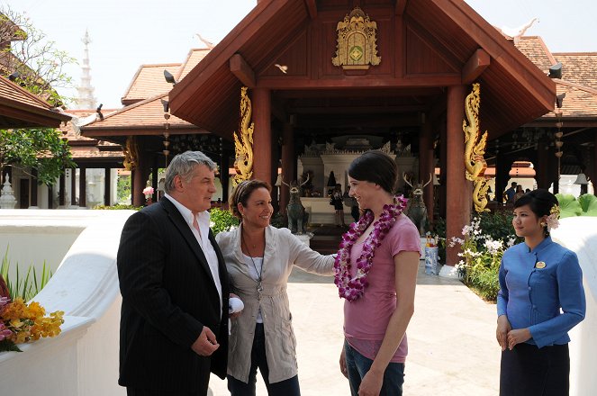 Hotel snů - Chiang Mai - Z filmu - Heinz Hoenig, Katerina Jacob, Sophie Wepper