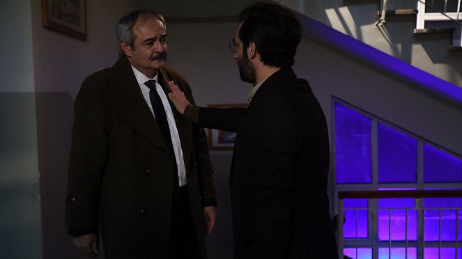 Öğretmen - Season 1 - Kuvat elokuvasta - Şerif Erol