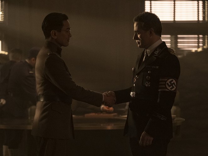 Człowiek z wysokiego zamku - Season 4 - Hitler tylko jedno jajko ma - Z filmu