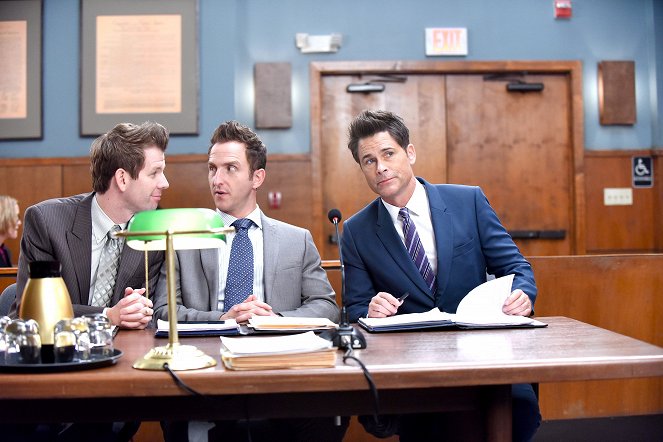 The Grinder - Blood Is Thicker Than Justice - De la película - Will Greenberg, Rob Lowe