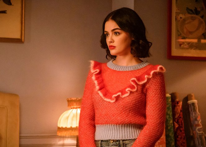 Katy Keene - Chapter Five: Song for a Winter's Night - Photos - Lucy Hale