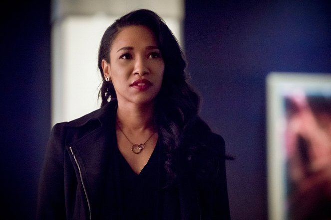 The Flash - Grodd Friended Me - Photos - Candice Patton