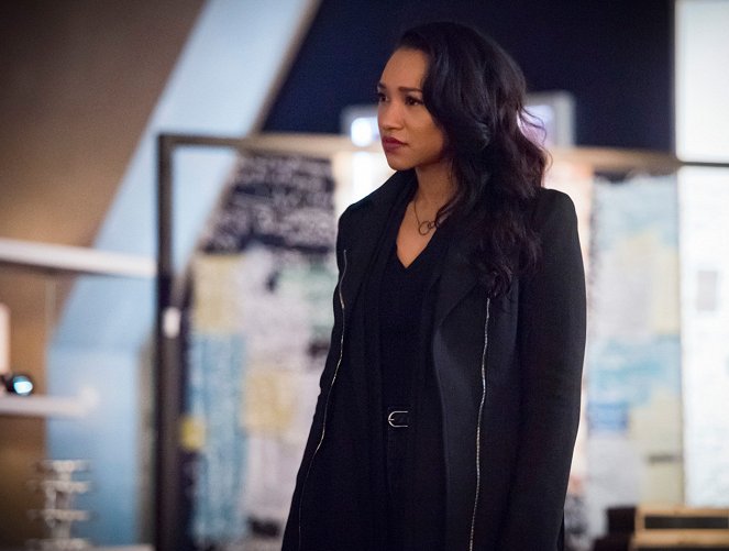 The Flash - Grodd Friended Me - Photos - Candice Patton