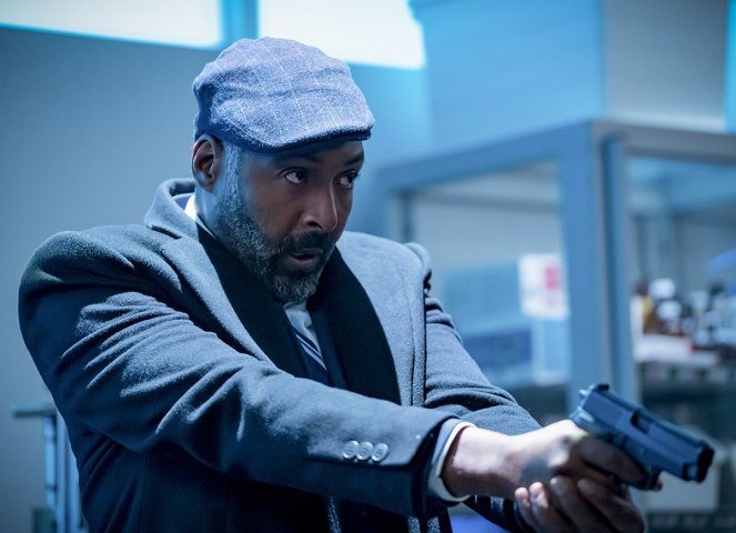The Flash - The Exorcism of Nash Wells - Photos - Jesse L. Martin