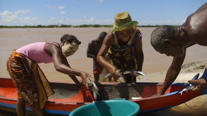 À la rencontre des peuples des mers - Madagascar : Les Vezos, la grande migration - Van film