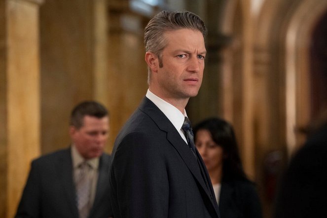 Law & Order: Special Victims Unit - I Deserve Some Loving Too - Photos - Peter Scanavino