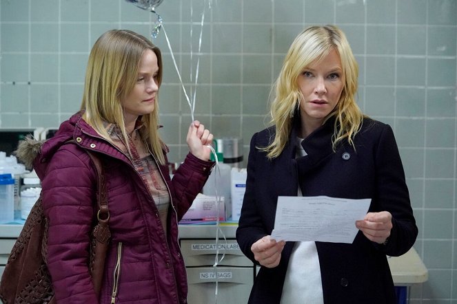 Law & Order: Special Victims Unit - Eternal Relief from Pain - Photos - Lindsay Pulsipher, Kelli Giddish
