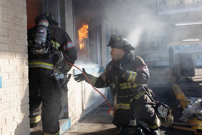 Chicago Fire - Der beste Job der Welt - Filmfotos - Joe Minoso