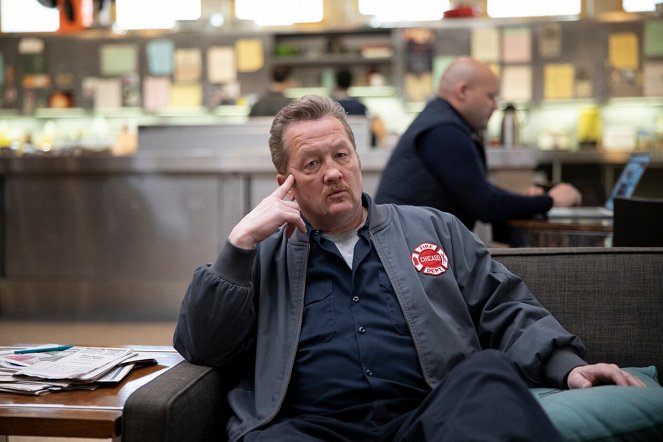 Chicago Fire - I'll Cover You - Van film - Christian Stolte