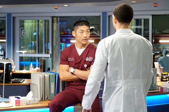 Chicago Med - Pain is for the Living - De la película - Brian Tee