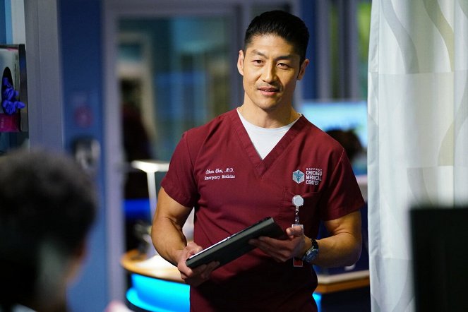 Chicago Med - Season 5 - Who Should Be the Judge - Photos - Brian Tee
