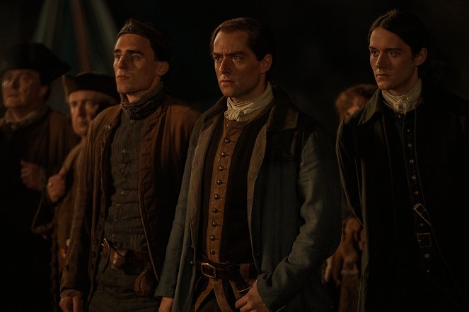 Outlander - Ognisty krzyż - Z filmu - Jon Tarcy, Richard Rankin, César Domboy