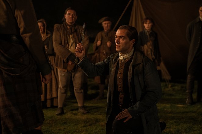 Outlander - Season 5 - The Fiery Cross - Photos - Richard Rankin