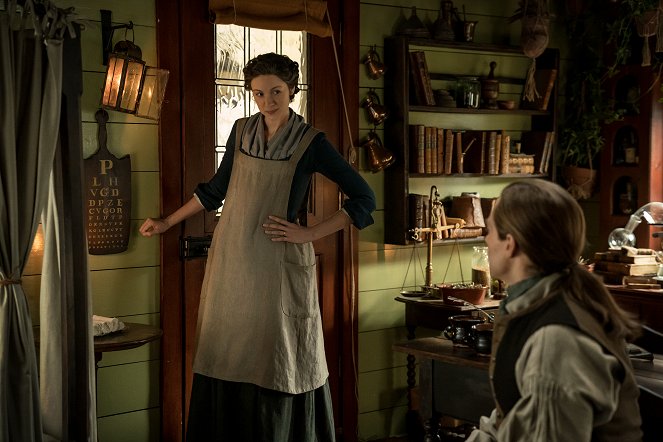 Outlander - Matkantekijä - Season 5 - Kahden tulen välissä - Kuvat elokuvasta - Caitríona Balfe