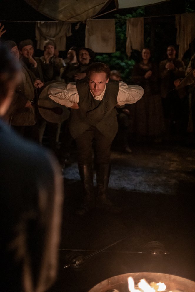 Outlander - Die Highland-Saga - Eine feine Gesellschaft - Filmfotos - Sam Heughan