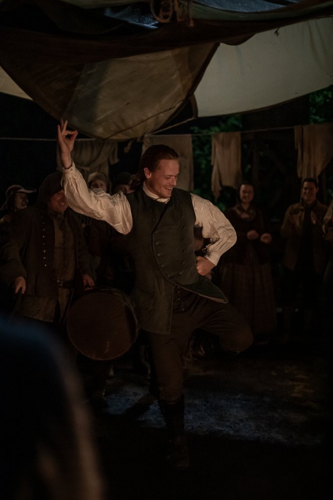 Outlander - Die Highland-Saga - Season 5 - In feiner Gesellschaft - Filmfotos - Sam Heughan
