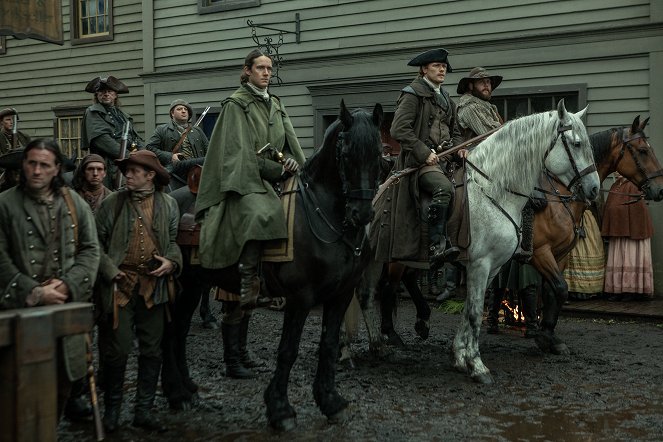 Outlander - Die Highland-Saga - Ewige Anbetung - Filmfotos - César Domboy, Sam Heughan
