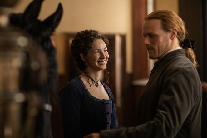 Outlander - Az idegen - Jobb házasságban élni, mint égni - Filmfotók - Caitríona Balfe, Sam Heughan