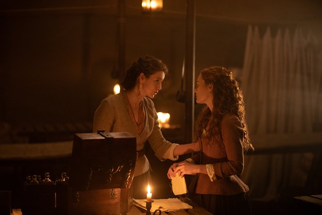 Outlander - Az idegen - Roger Mac balladája - Filmfotók - Caitríona Balfe, Sophie Skelton