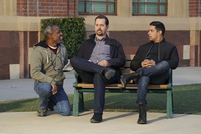 NCIS rikostutkijat - Schooled - Kuvat kuvauksista - Alrick Riley, Sean Murray, Wilmer Valderrama