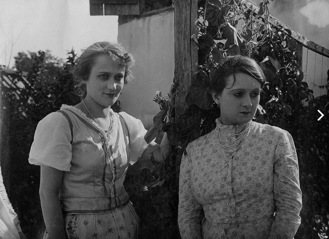Aggyisten, Biri! - De la película - Ilona Jeszenszky, Vilma Gárdonyi
