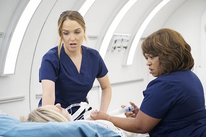 Grey's Anatomy - Die jungen Ärzte - Ich bin schwanger - Filmfotos - Camilla Luddington, Chandra Wilson