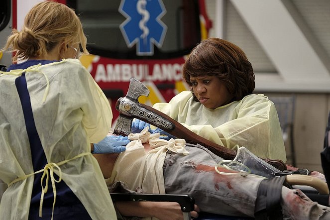 Grey's Anatomy - Des bonbons ou un mort - Film - Chandra Wilson