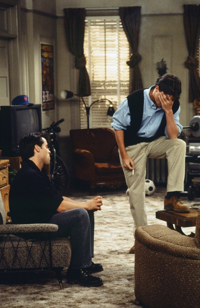 Friends - Season 1 - The One with the Thumb - Photos - Matt LeBlanc, Matthew Perry